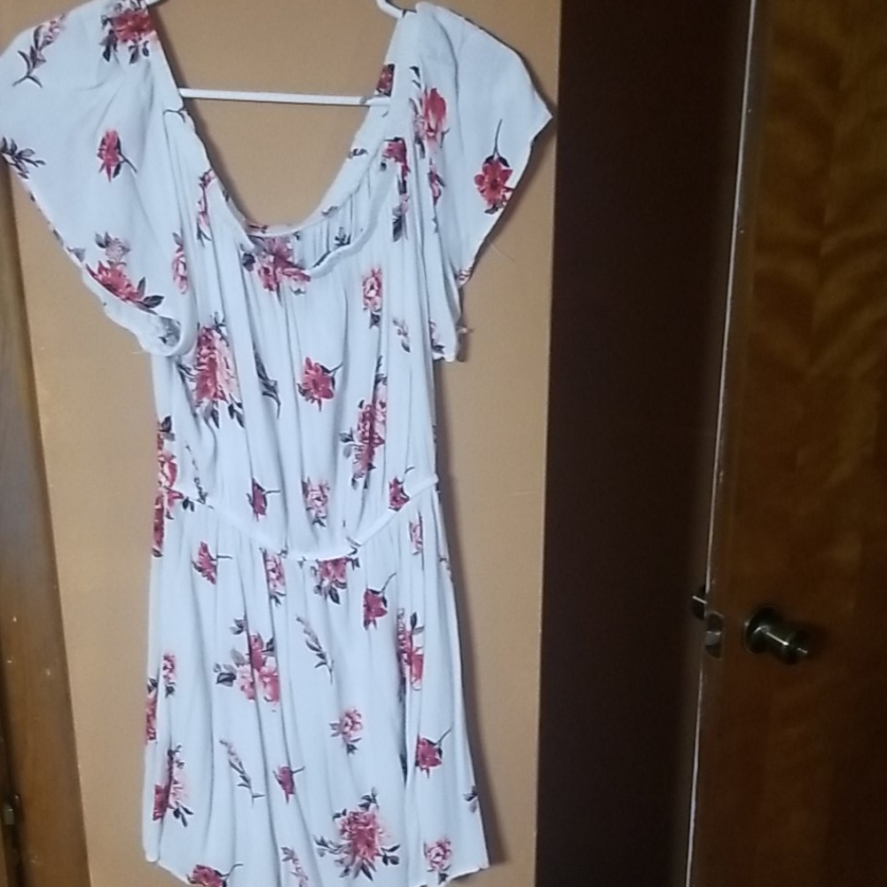 Dress - Picture 2 of 2